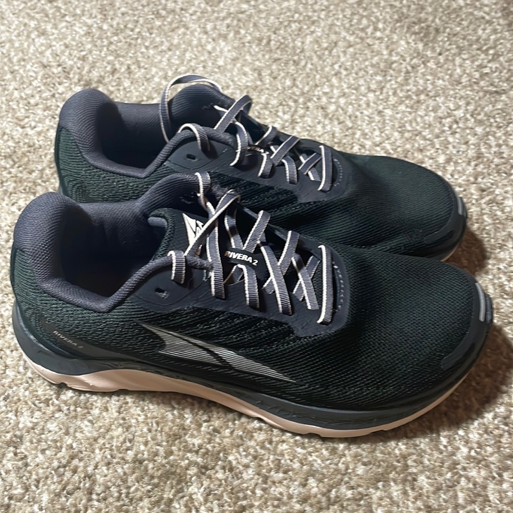 Altra Rivera SIZE: 7
